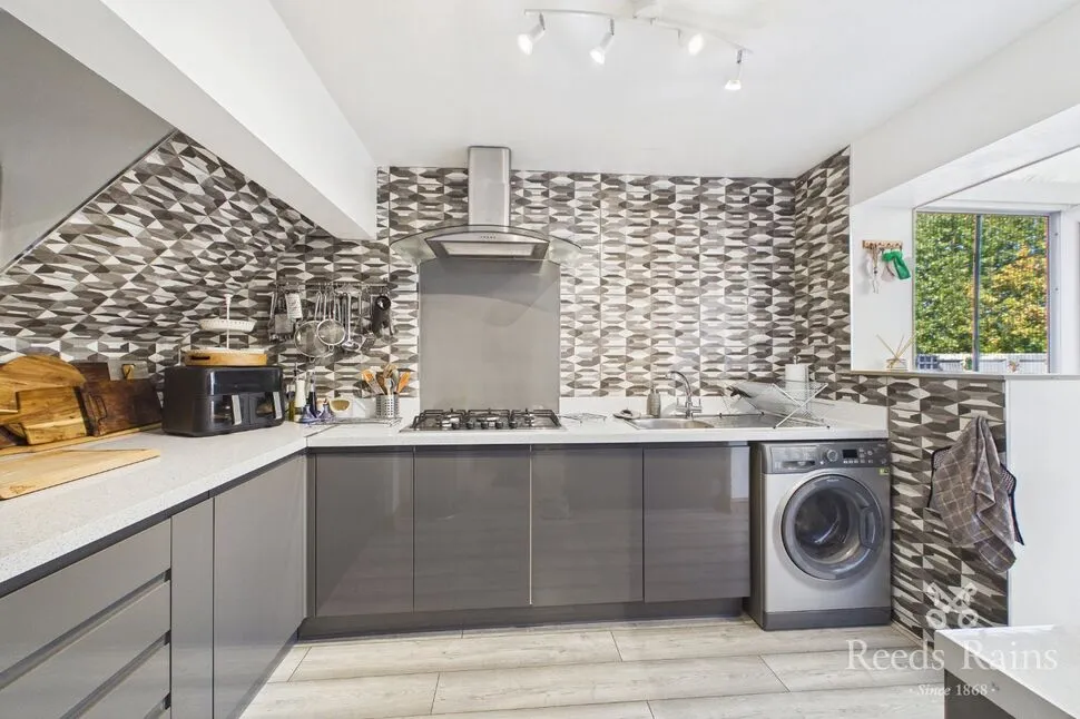Gladstone Street, Featherstone, West Yorkshire, WF7, photo 3