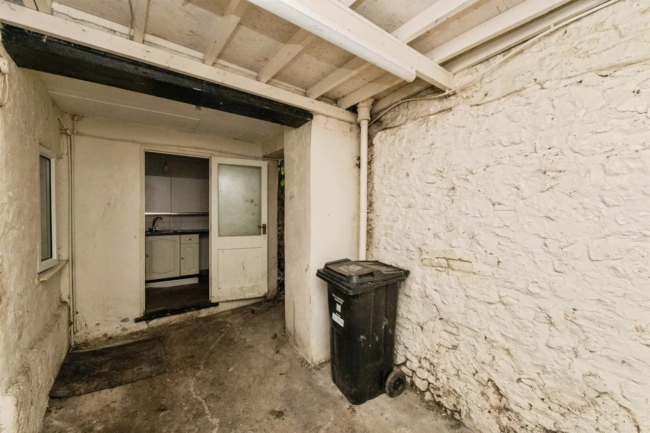 Lyme Street, Axminster, EX13, photo 6