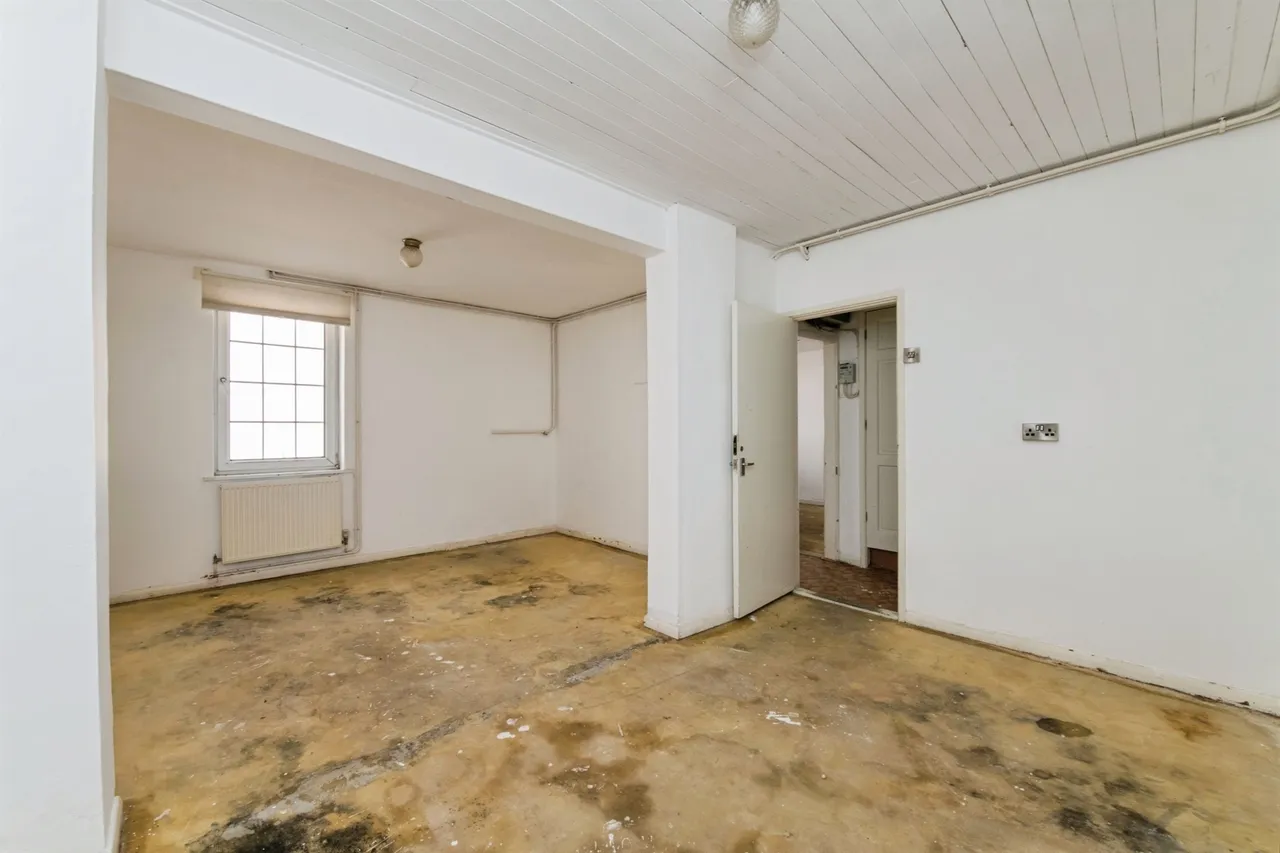 Lyme Street, Axminster, EX13, photo 3