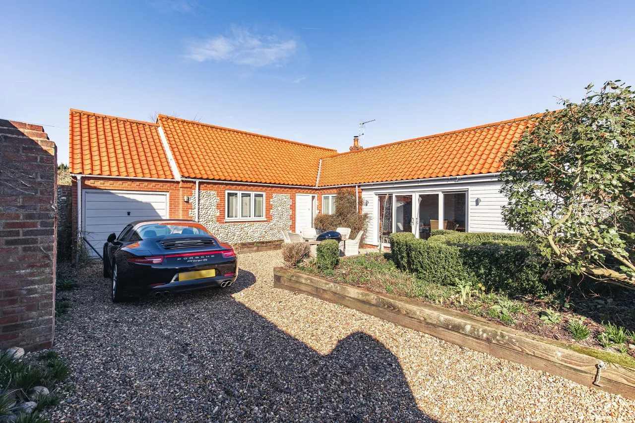3 bed house to rent, Cley
