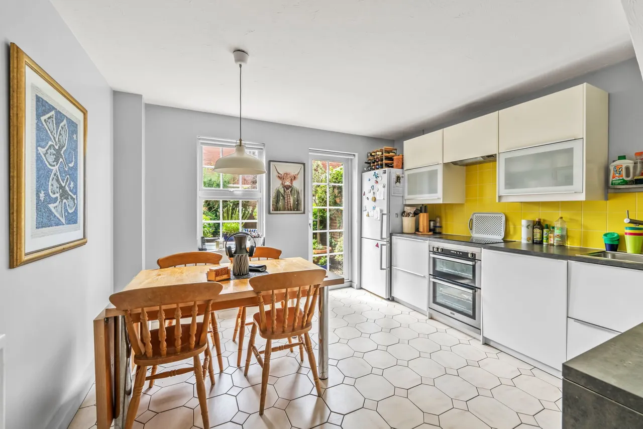 Park Crescent, Twickenham, TW2, photo 5