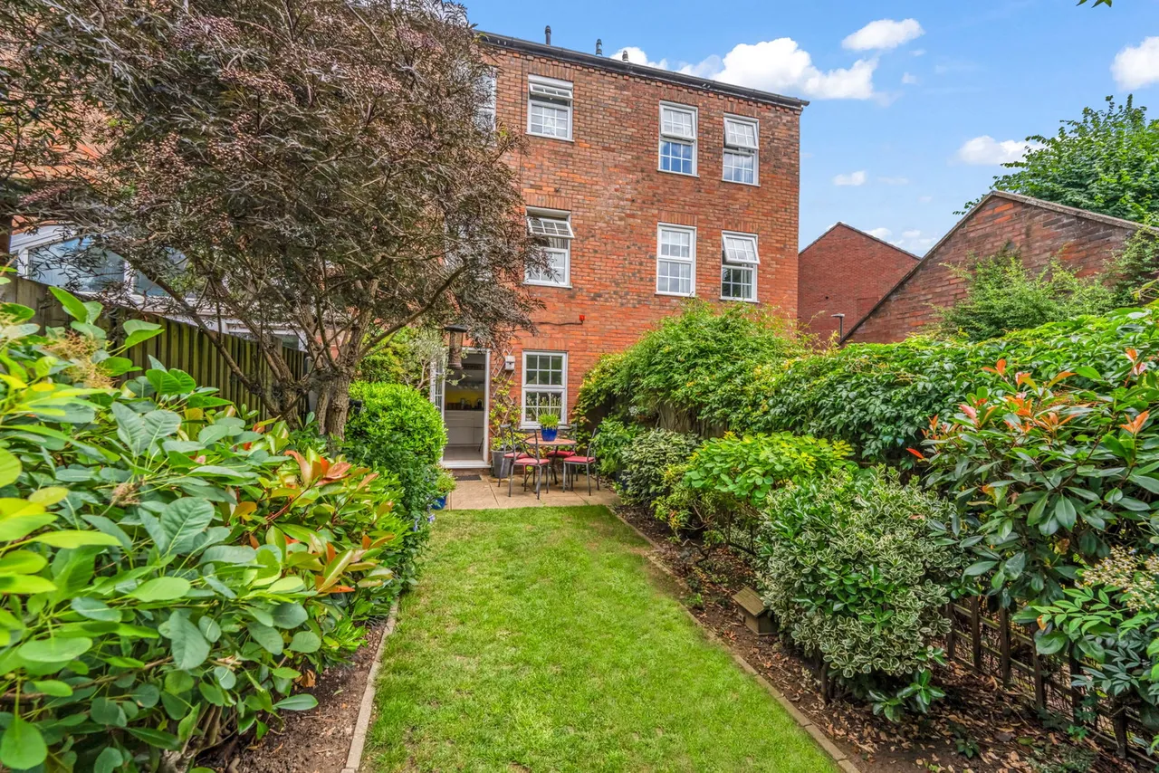 Park Crescent, Twickenham, TW2, photo 17