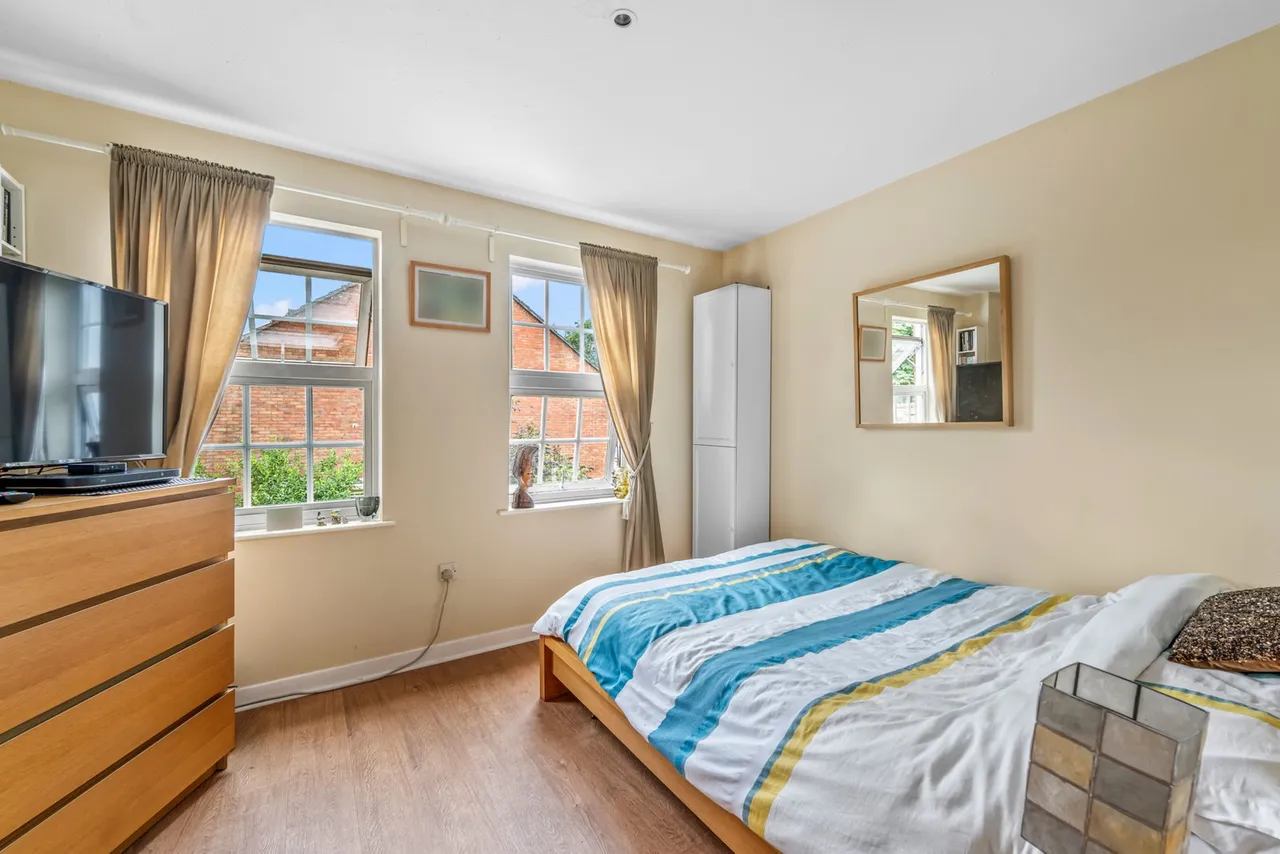 Park Crescent, Twickenham, TW2, photo 11