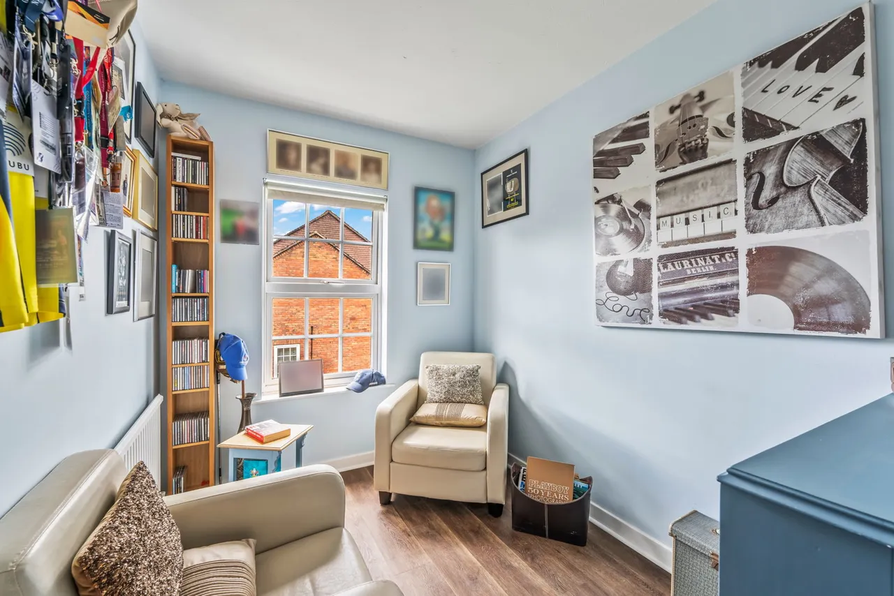 Park Crescent, Twickenham, TW2, photo 14