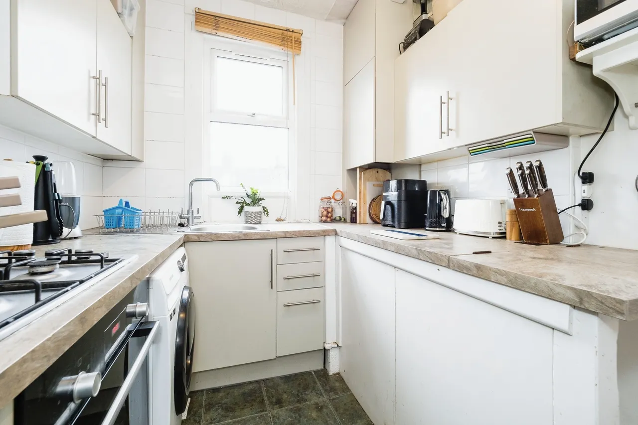 Caulfield Road, East Ham, London, E6, photo 11