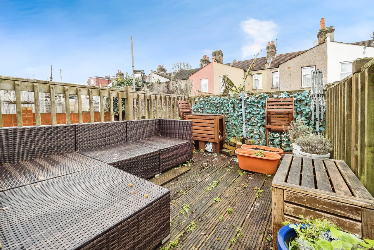 Caulfield Road, East Ham, London, E6, photo 5