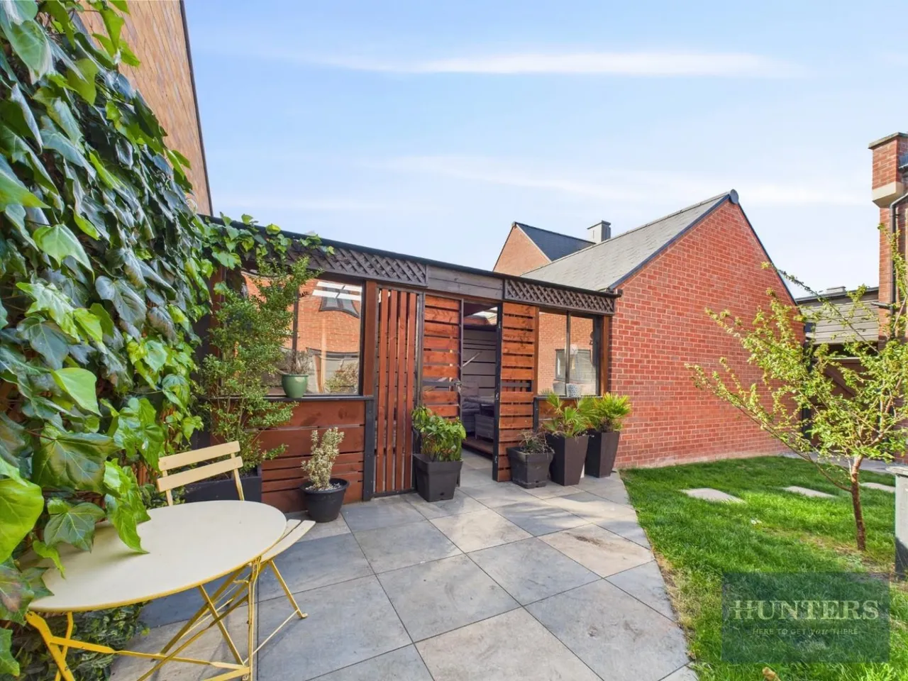 Sapphire Road, Bishops Cleeve, GL52, photo 2