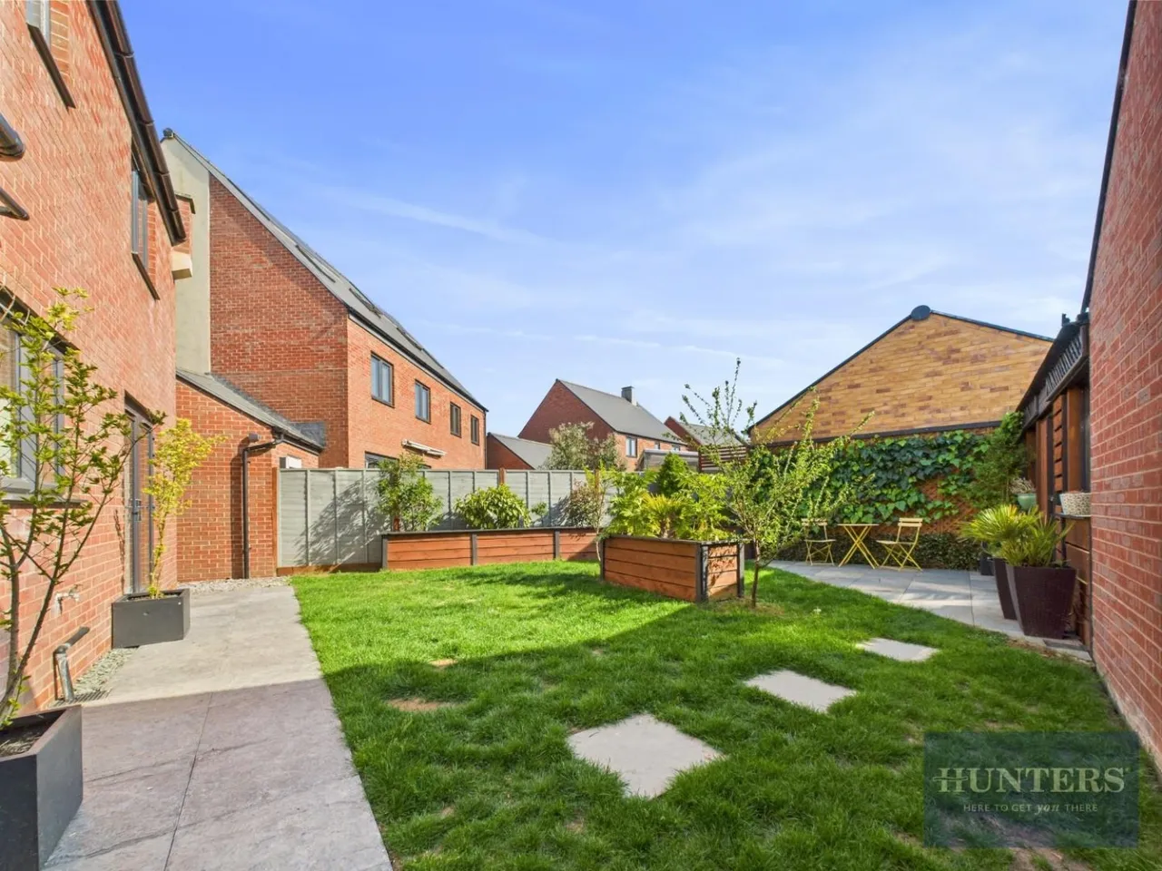 Sapphire Road, Bishops Cleeve, GL52, photo 18
