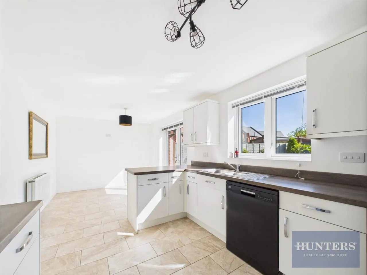 Sapphire Road, Bishops Cleeve, GL52, photo 6
