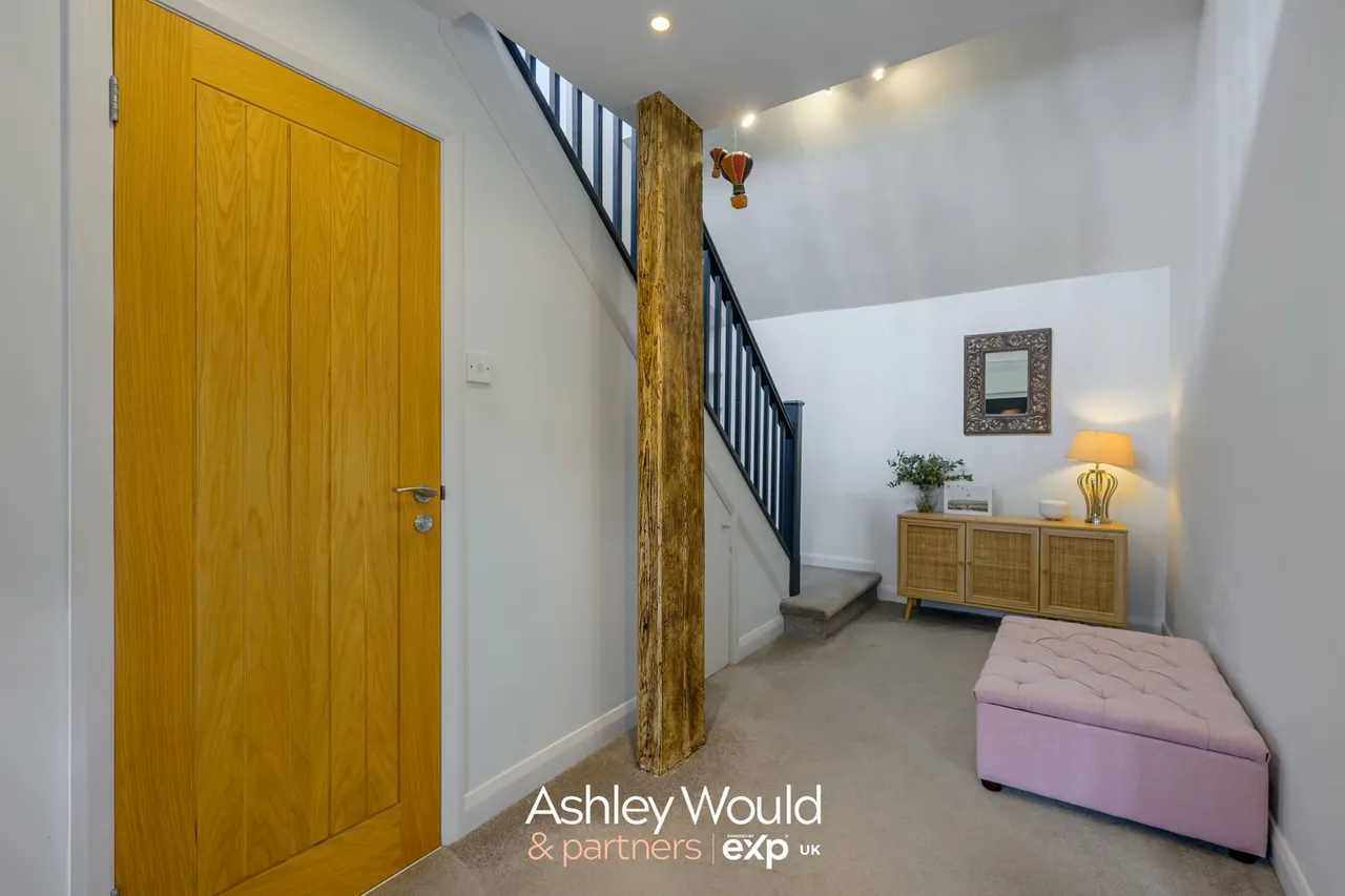 School Lane, Hagley, DY9, photo 6