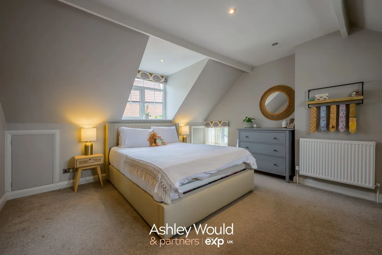 School Lane, Hagley, DY9, photo 8