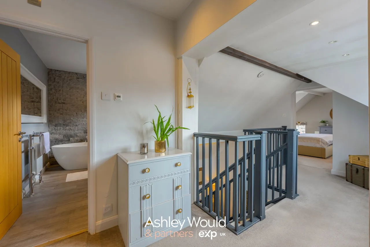 School Lane, Hagley, DY9, photo 13