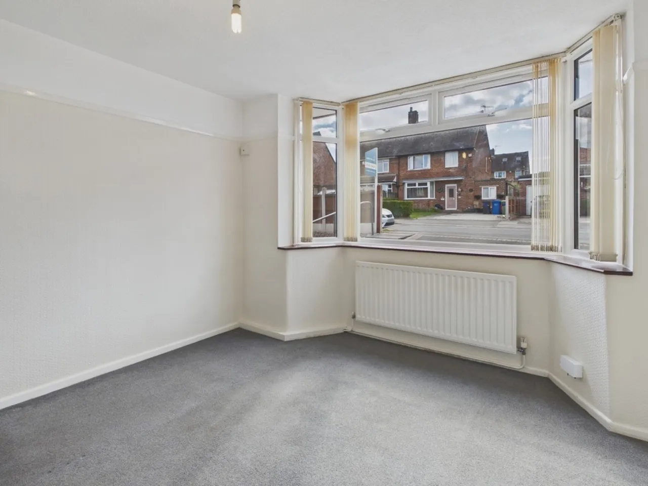 Hillman Drive, Inkersall, photo 8