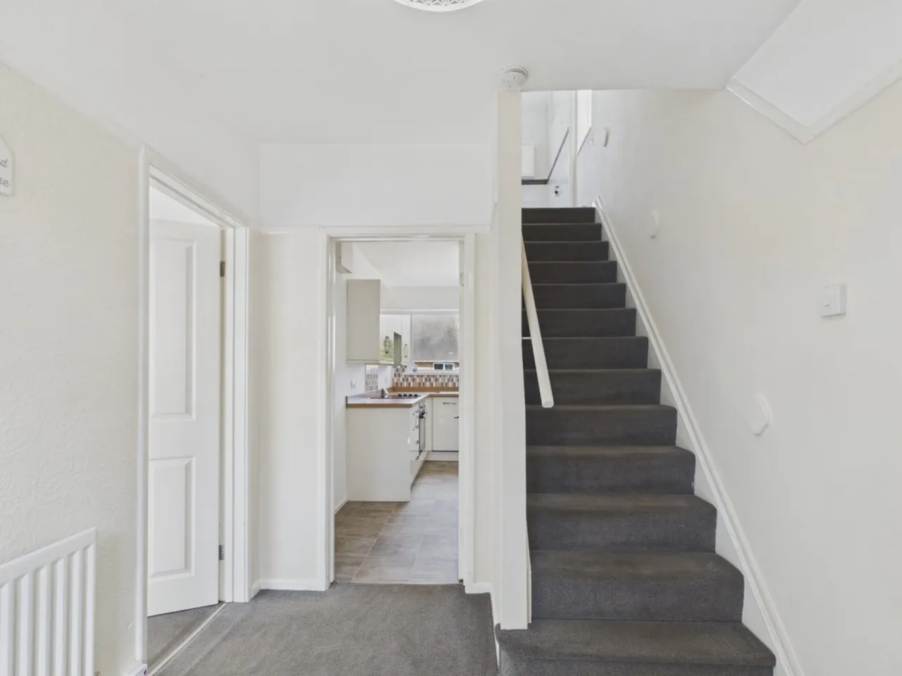 Hillman Drive, Inkersall, photo 6