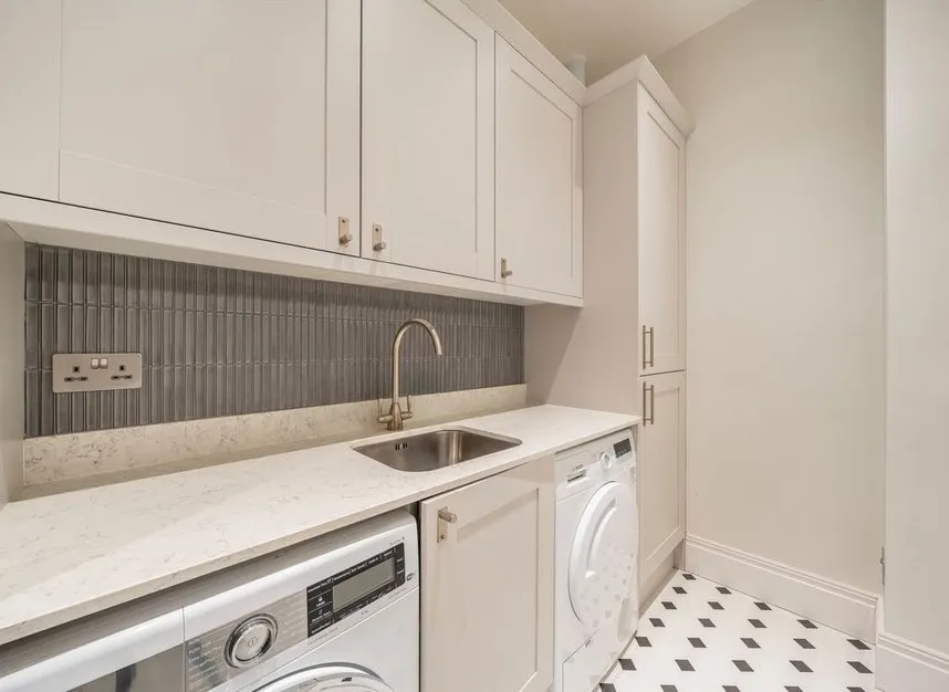 Manor Gardens, Wimbledon, SW20, photo 4