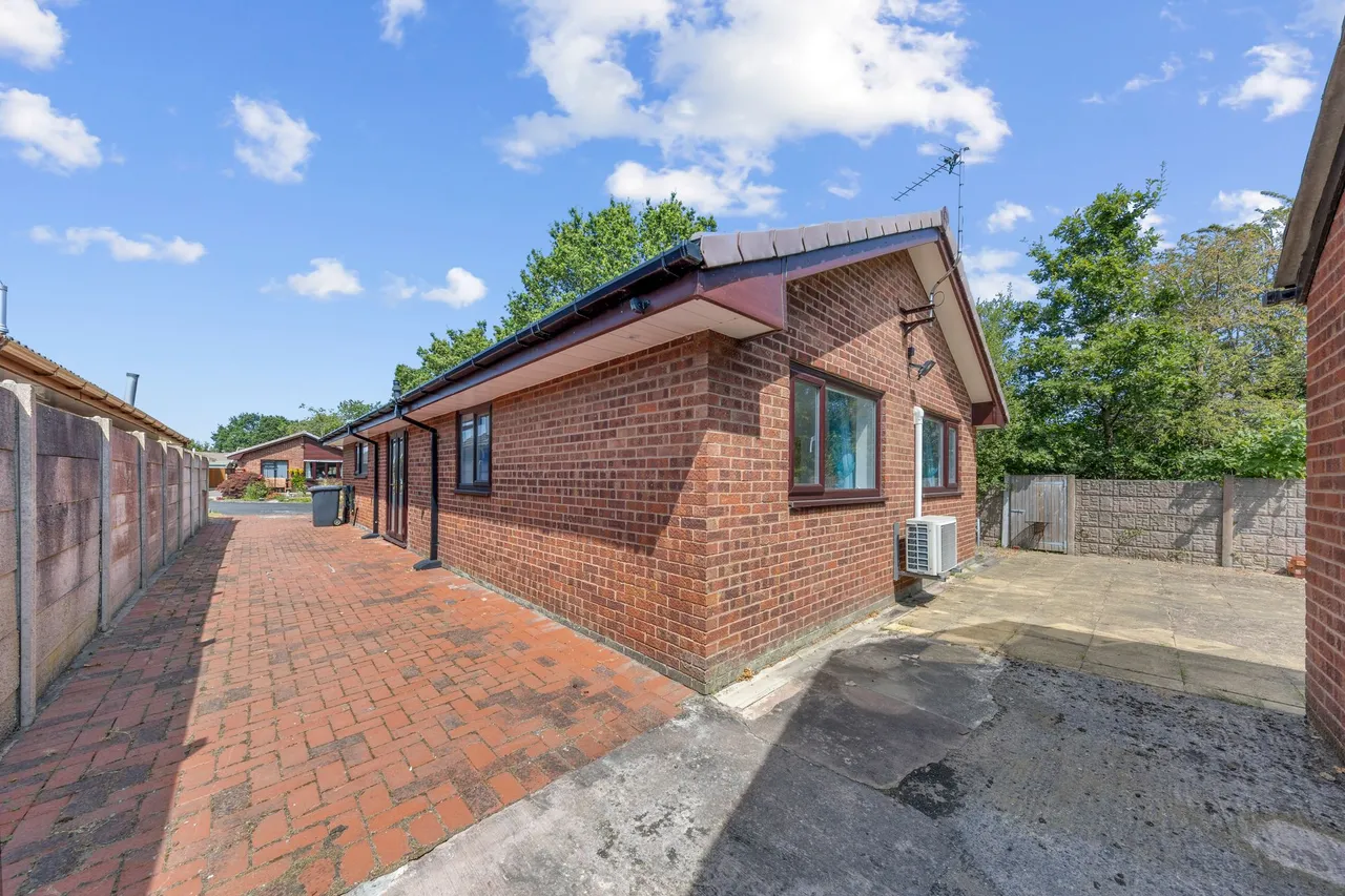 The Pipers, Lowton, Warrington, WA3 2TJ, photo 21