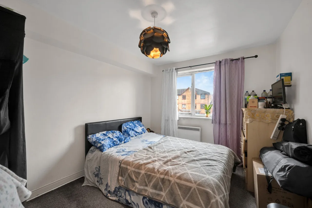 Crales House, Harlinger Street, SE18, photo 4