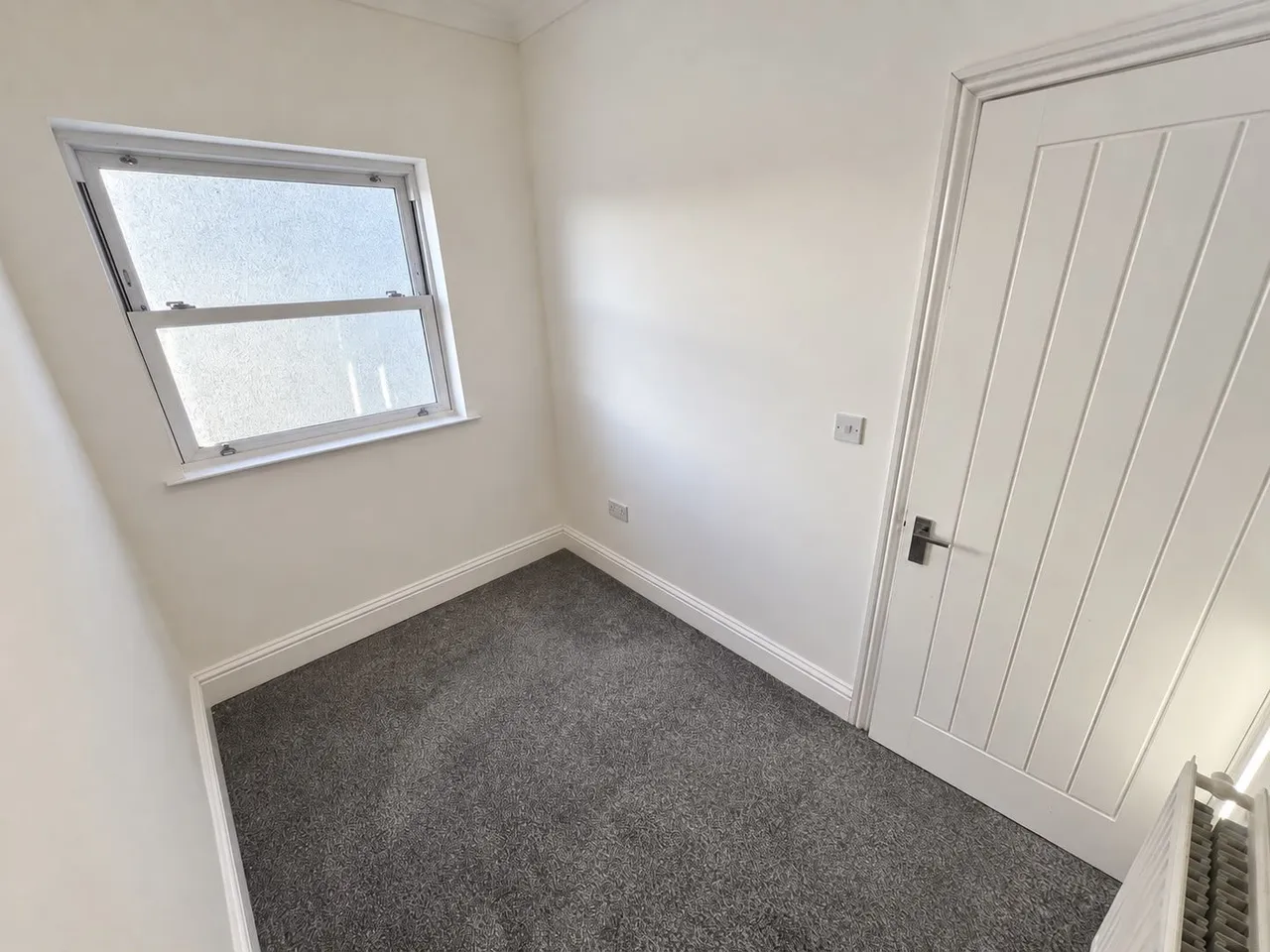 Bryngwyn Road, Llanelli, SA14, photo 13