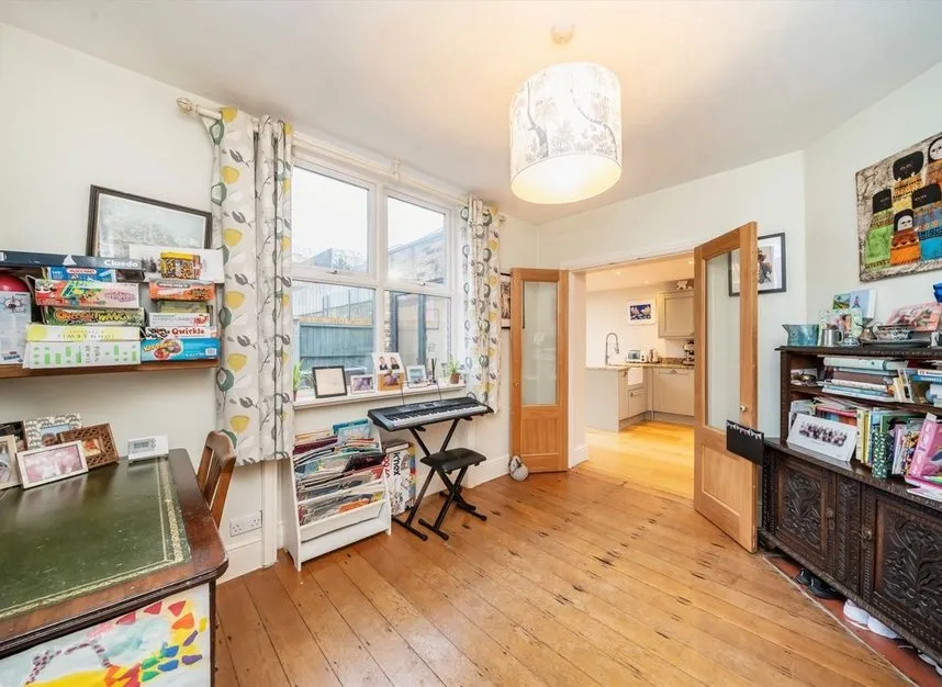 Garratt Lane, Tooting, SW17, photo 9