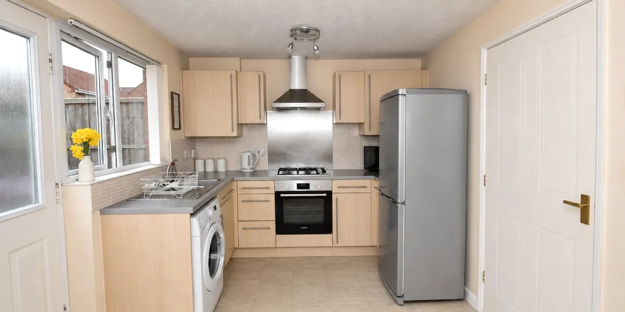 Springdale Close, Moreton, CH46, photo 2