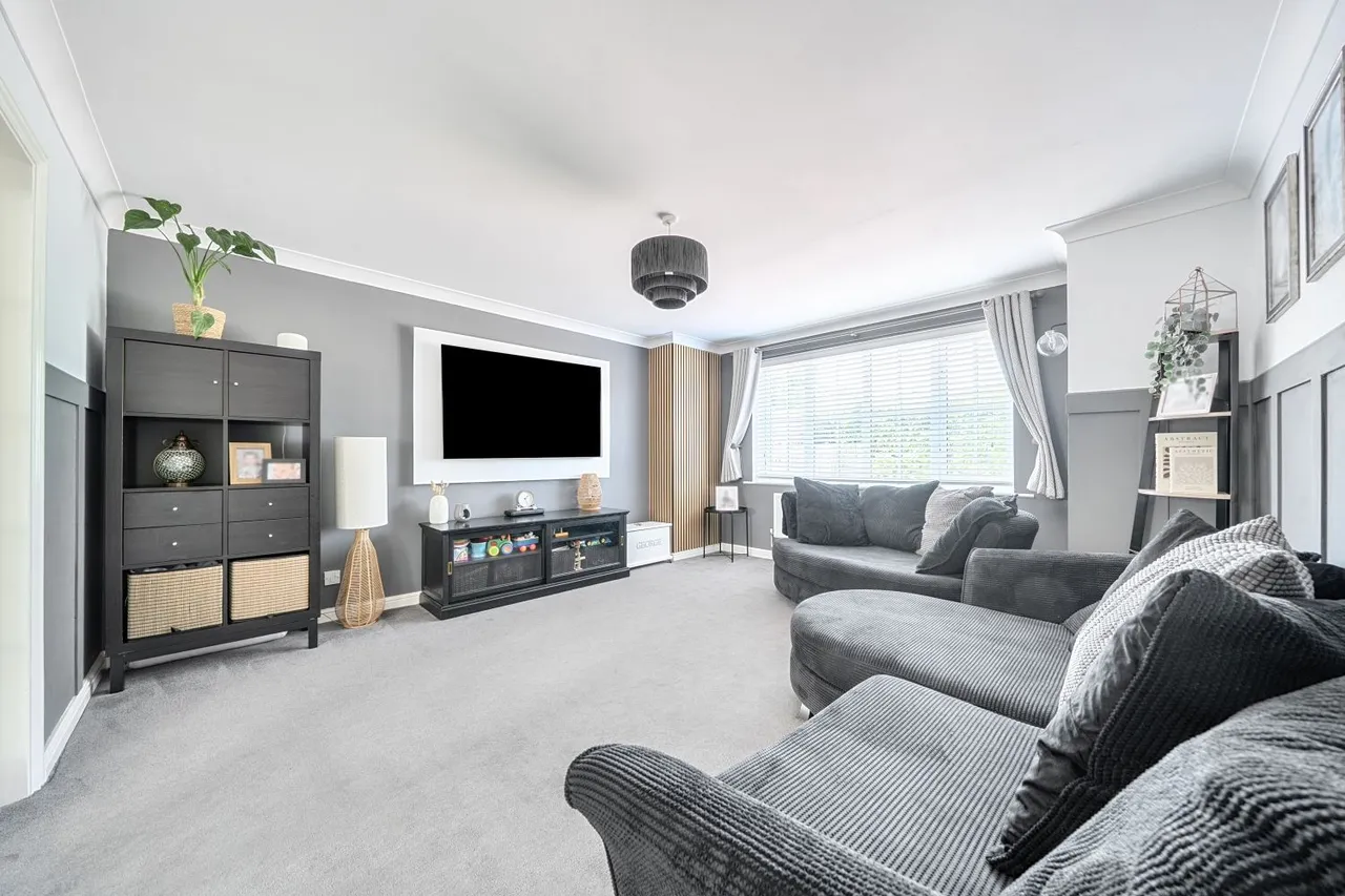 Pannell Drive, Hawkinge, CT18, photo 9