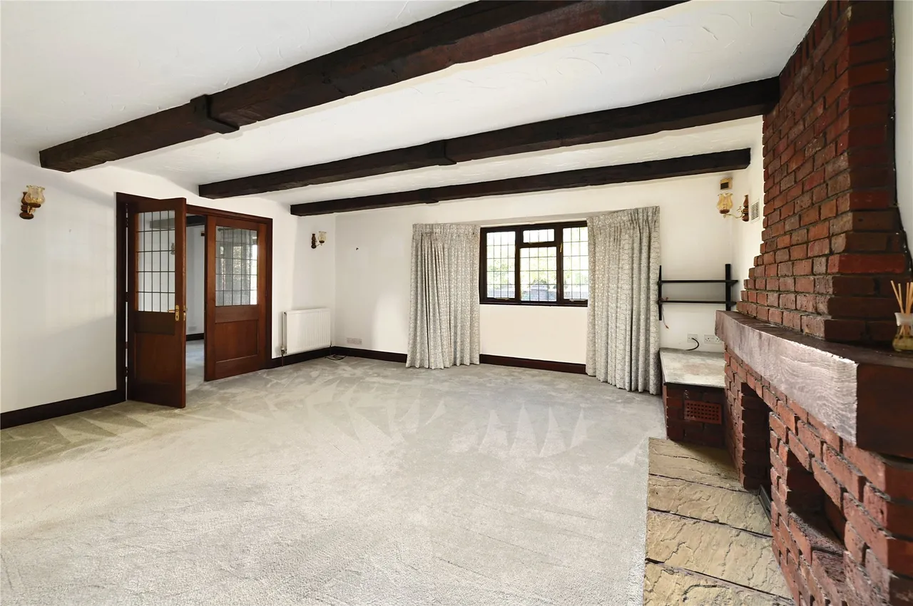 Thames Side, Staines, TW18, photo 16