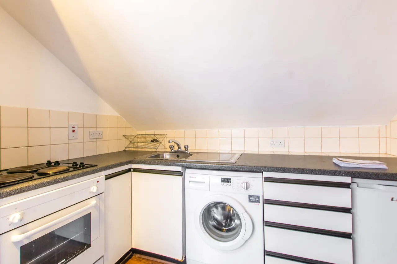 9 De Walden House, Allitsen Road, London, photo 3