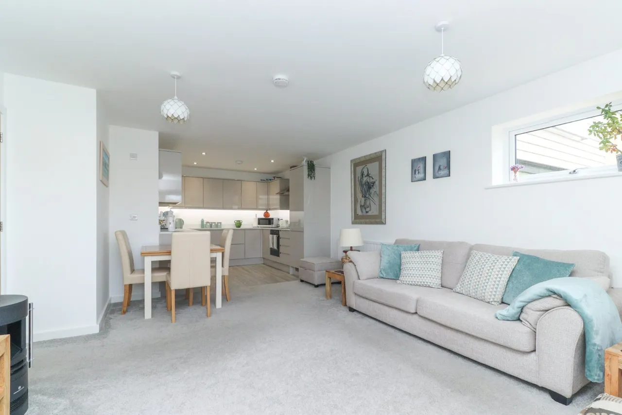 Beach Avenue, Birchington, CT7, photo 5