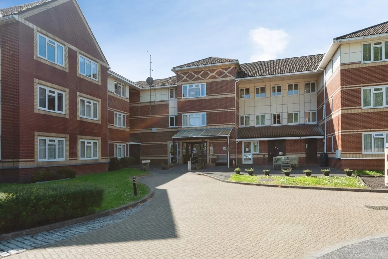 Wide Lane, Southampton, SO18, photo 15