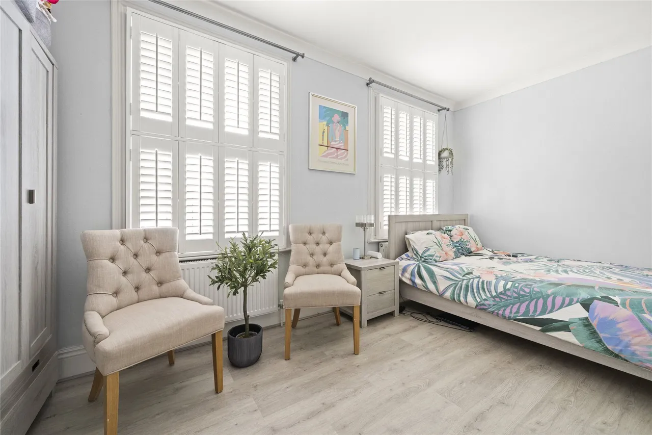 Wolsey Road, Esher, Surrey, KT10, photo 10