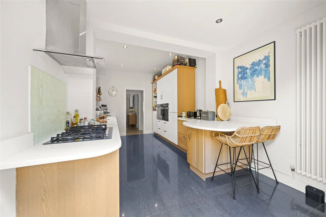 Wolsey Road, Esher, Surrey, KT10, photo 9