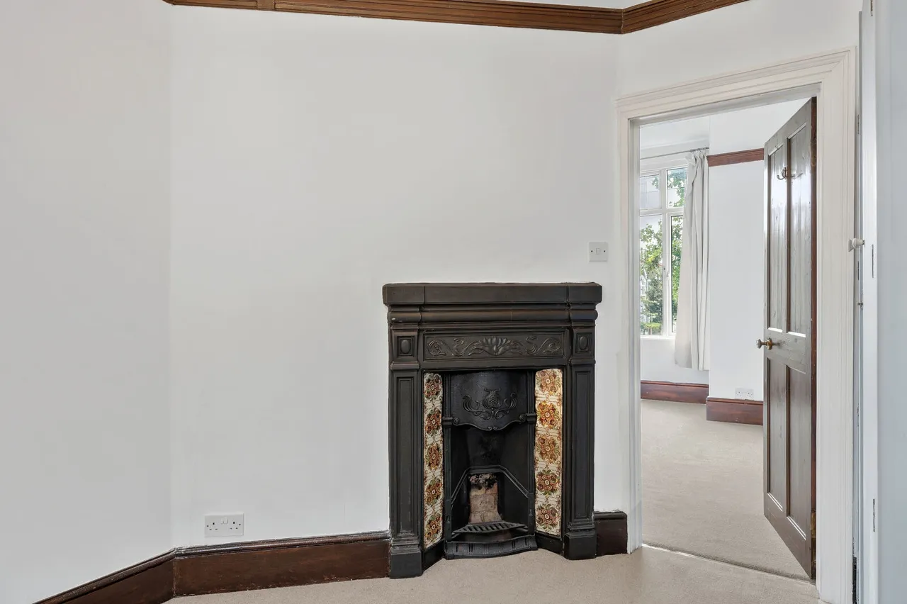Shelton Road, London, SW19, photo 8