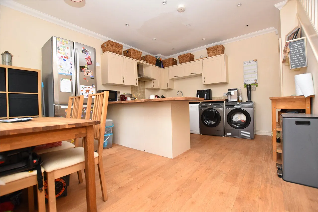 Park Mews, Morley, LS27, photo 5