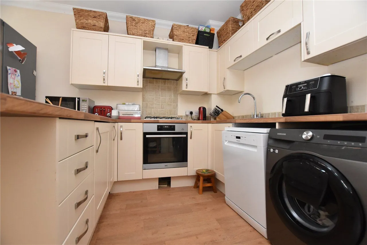 Park Mews, Morley, LS27, photo 13