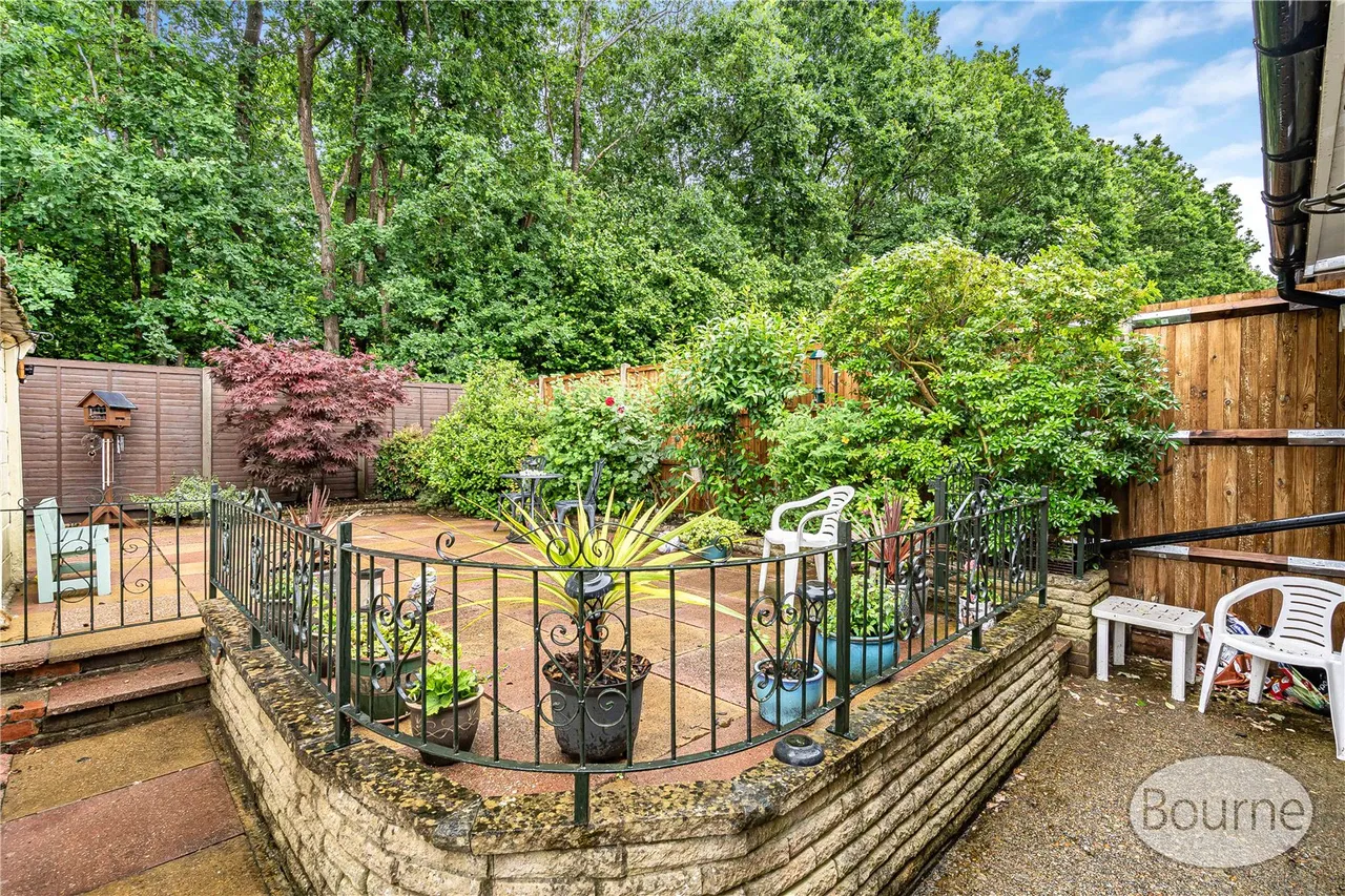 Cranmore Road, Mytchett, GU16, photo 26