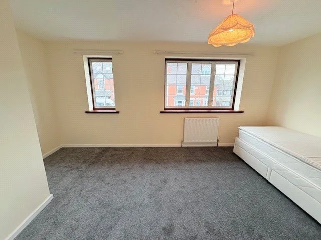 Gorsemoor Road, Heath Hayes, Cannock, Staffordshire, WS12, photo 5