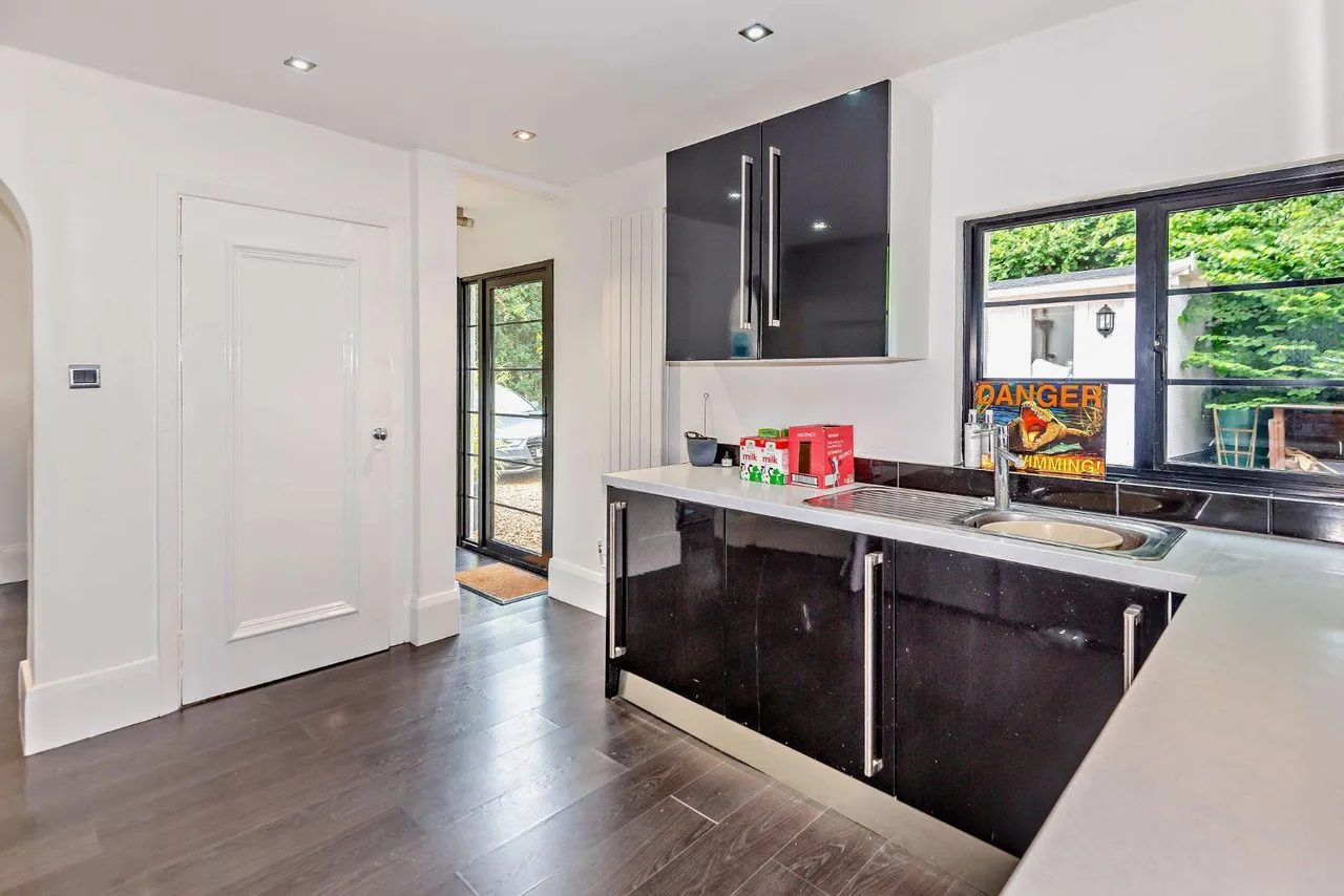 Mill Lane, Headley, GU35, photo 11