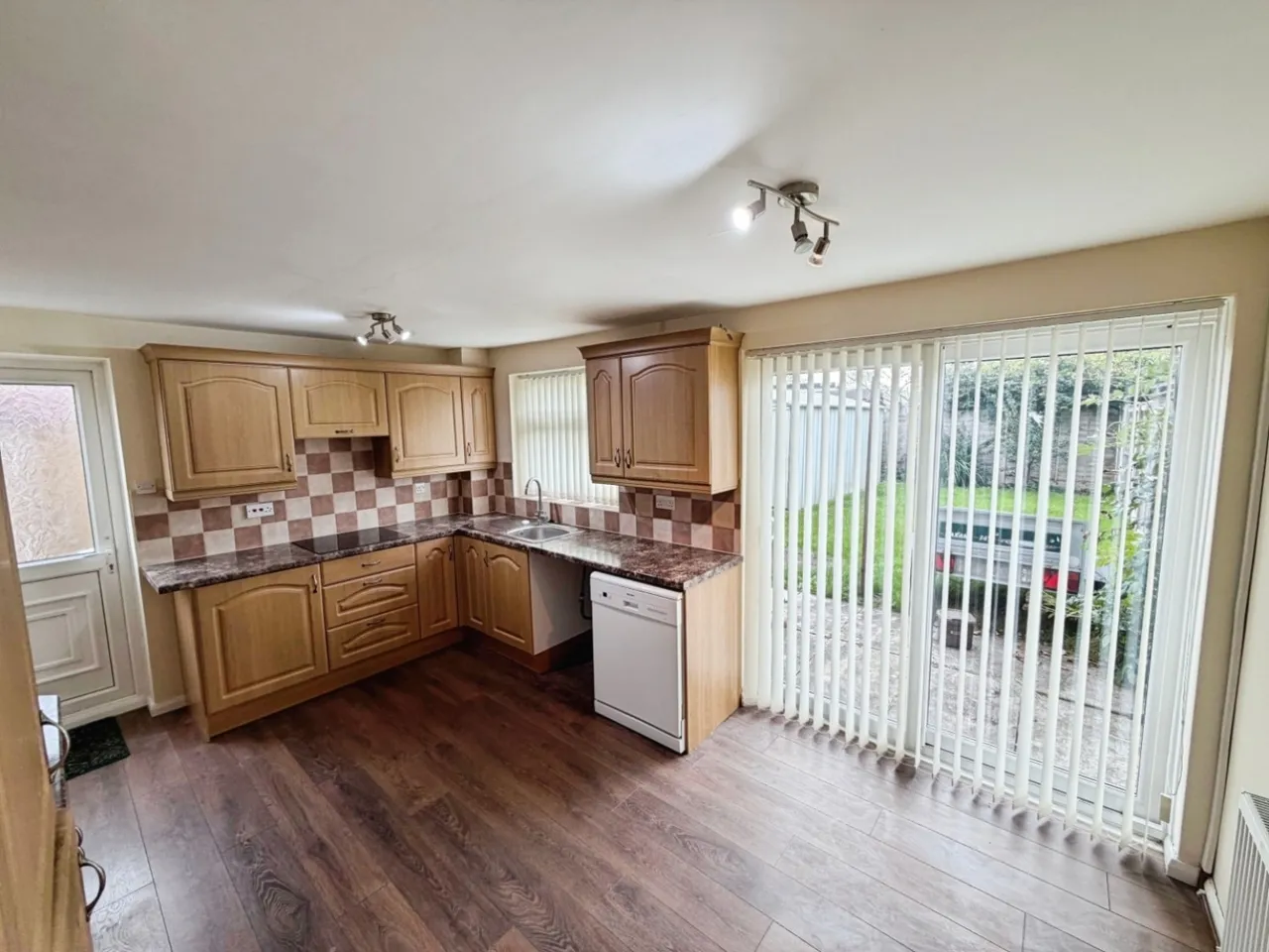 Capenhurst Lane, Whitby, CH65, photo 9