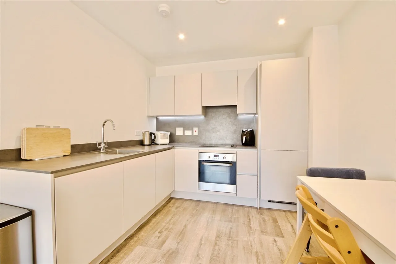 Bittacy Hill, London, NW7, photo 11