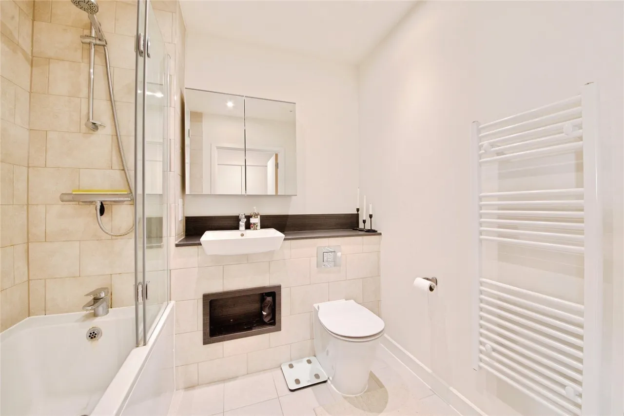 Bittacy Hill, London, NW7, photo 13