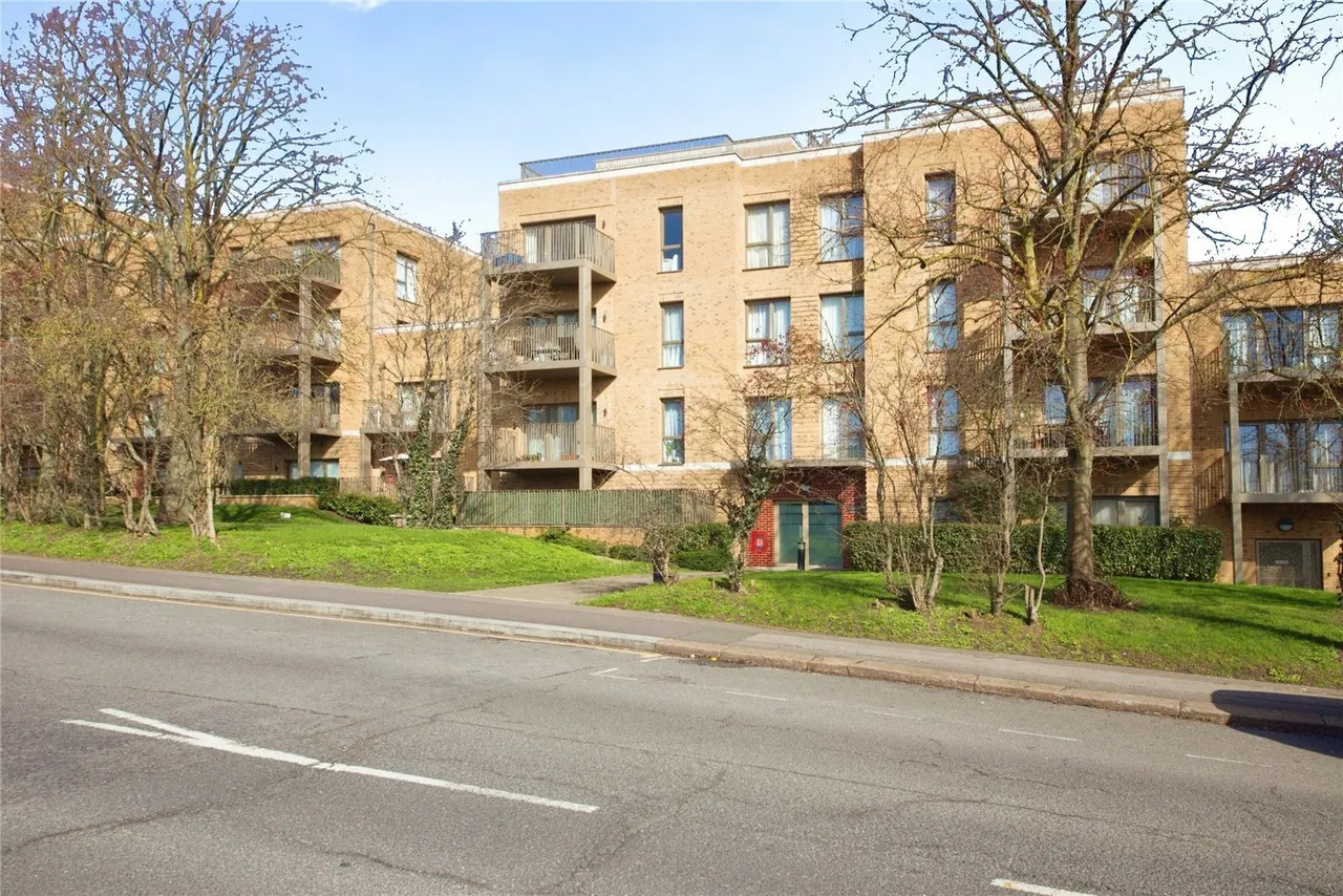 Bittacy Hill, London, NW7, photo 14