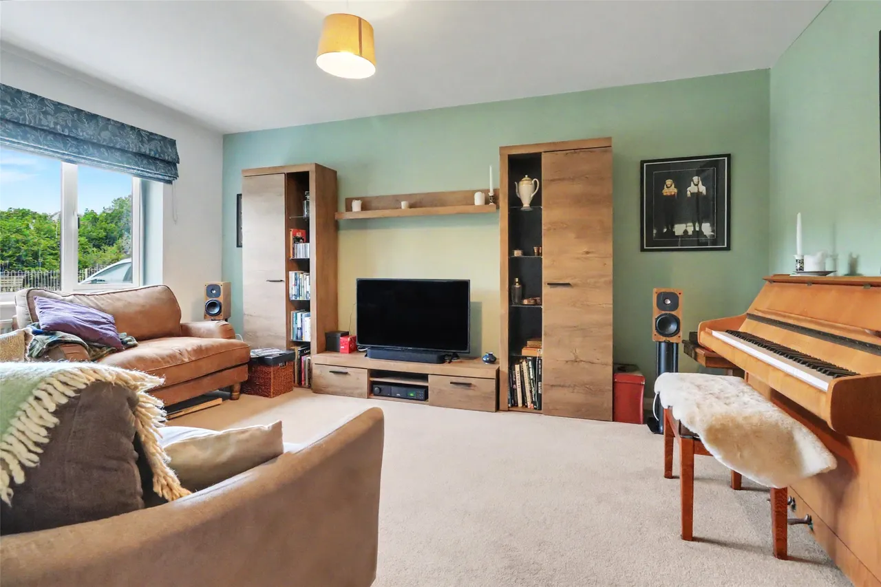 Catkins Close, South Molton, EX36, photo 4