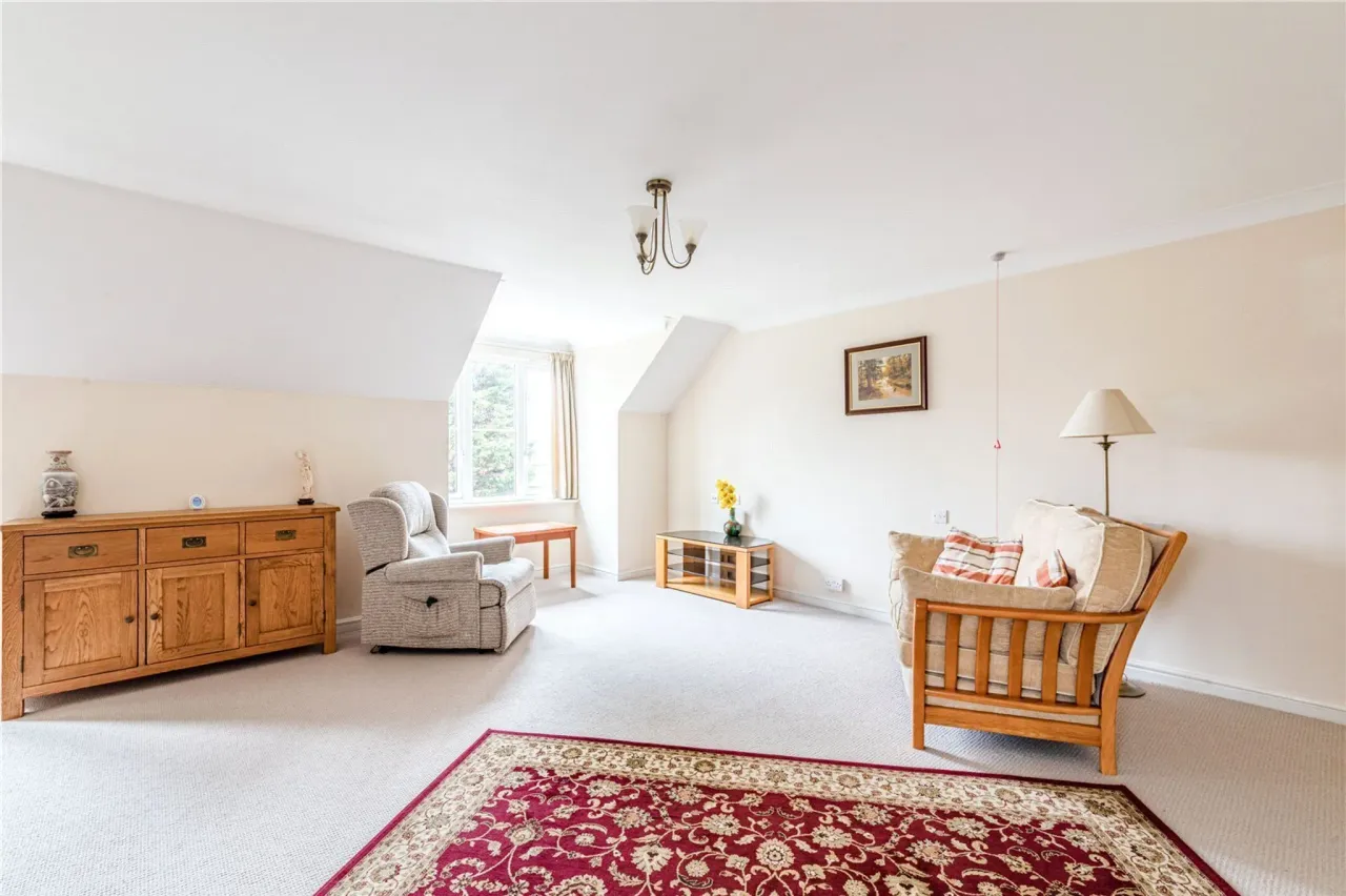 Oyster Lane, Byfleet, West Byfleet, S..., photo 4