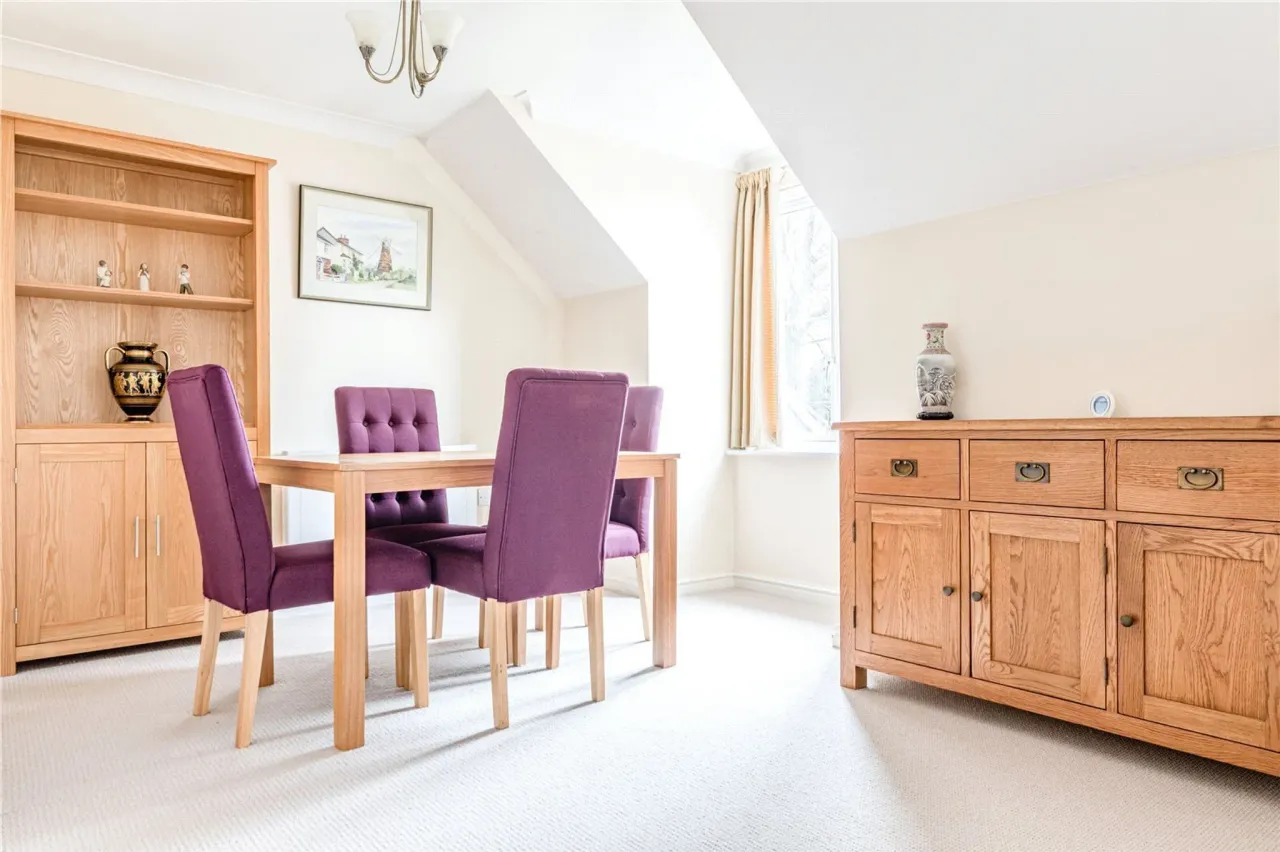 Oyster Lane, Byfleet, West Byfleet, S..., photo 6
