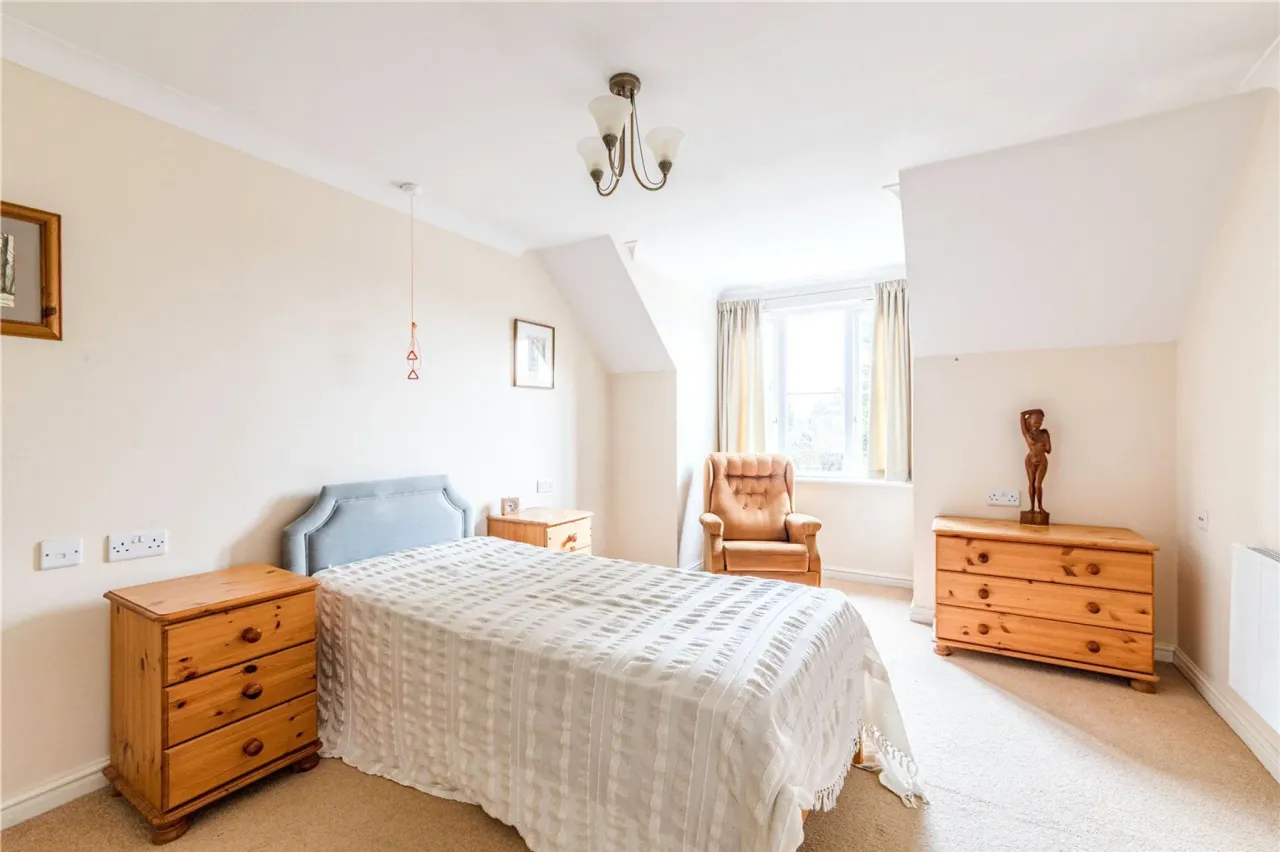 Oyster Lane, Byfleet, West Byfleet, S..., photo 9