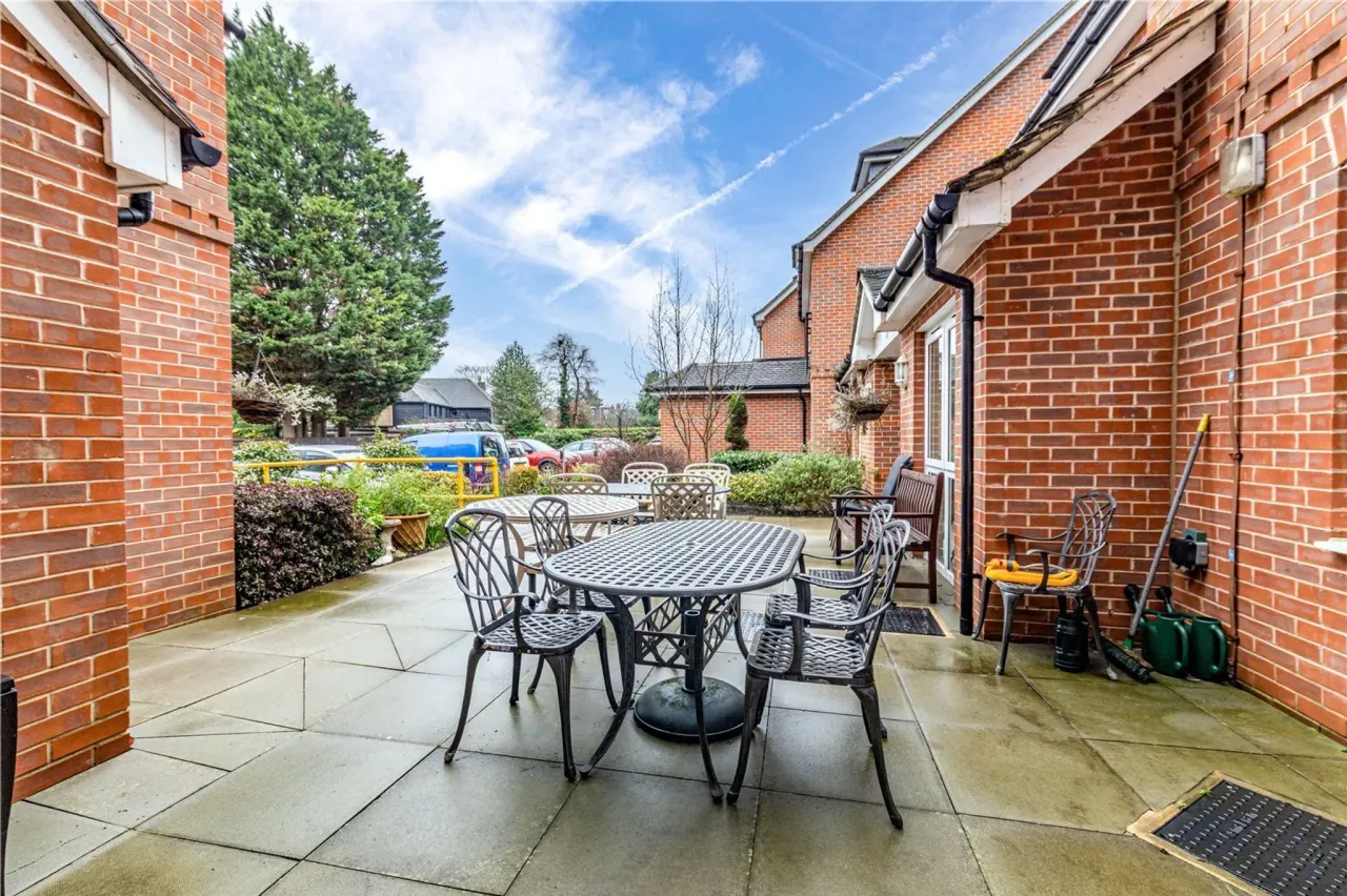 Oyster Lane, Byfleet, West Byfleet, S..., photo 20