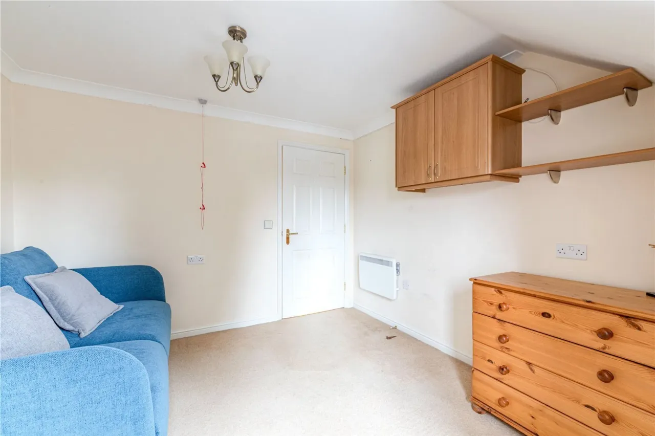Oyster Lane, Byfleet, West Byfleet, S..., photo 12