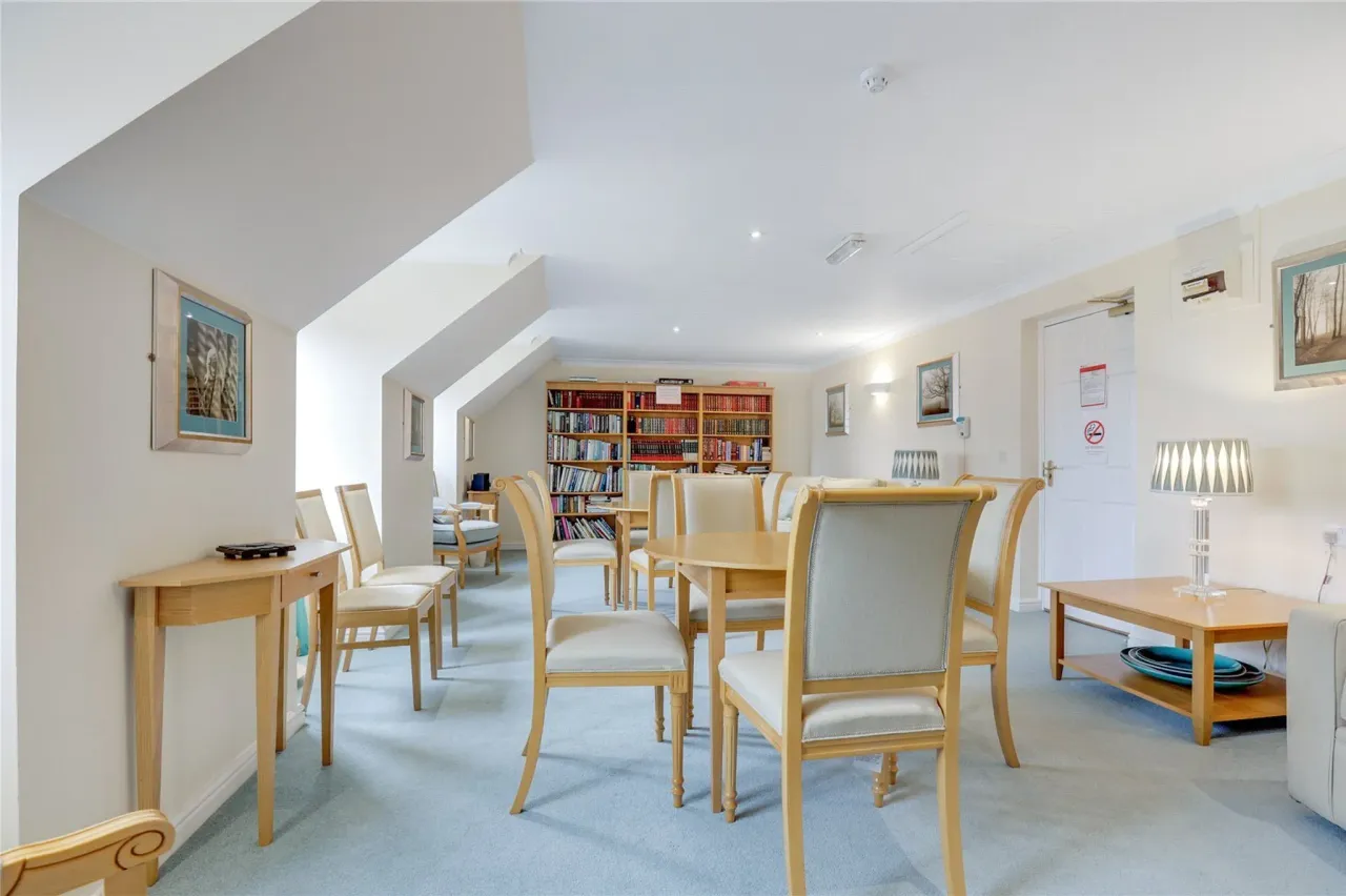 Oyster Lane, Byfleet, West Byfleet, S..., photo 19
