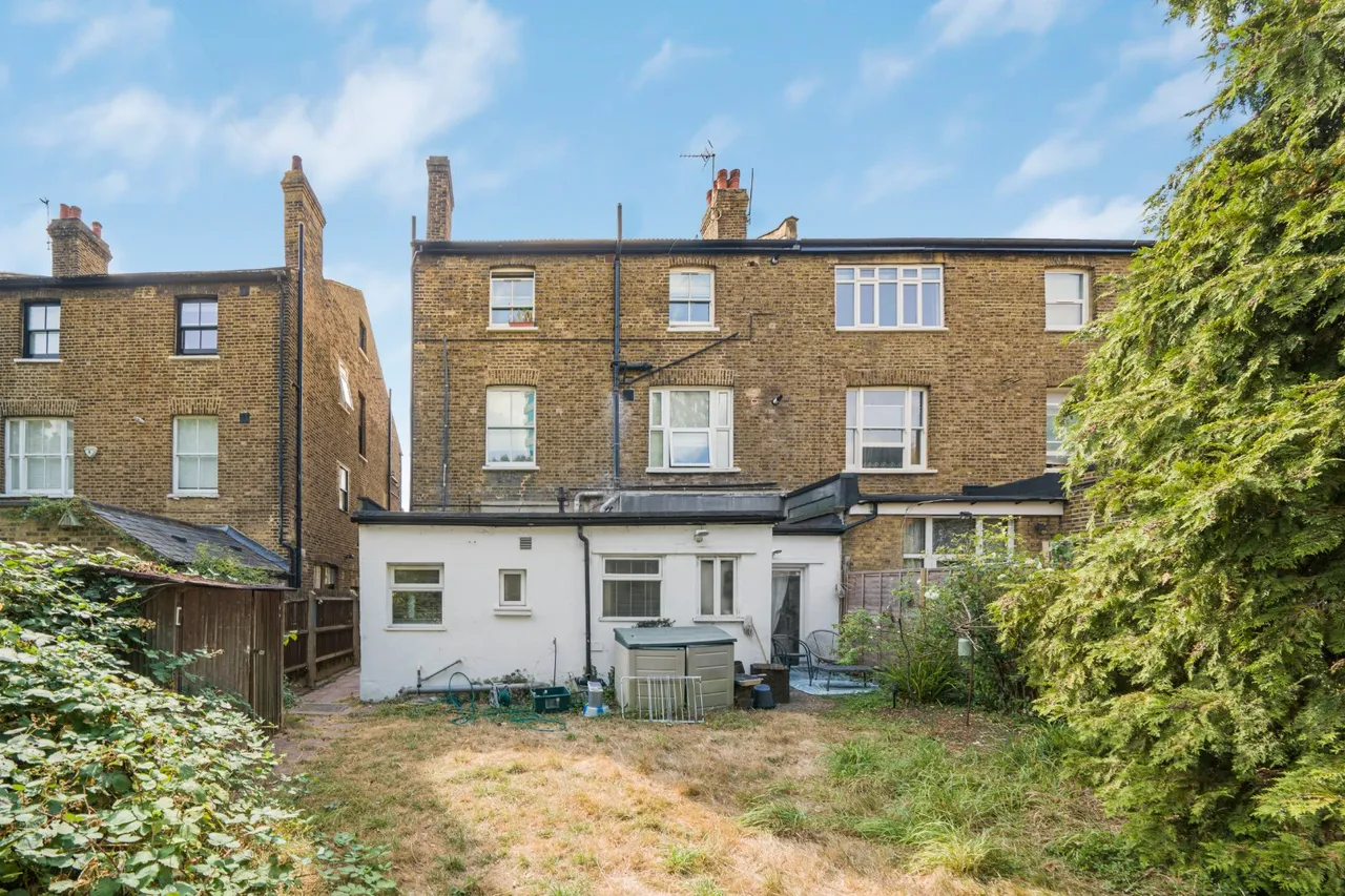 Exeter Road, London, NW2, photo 6