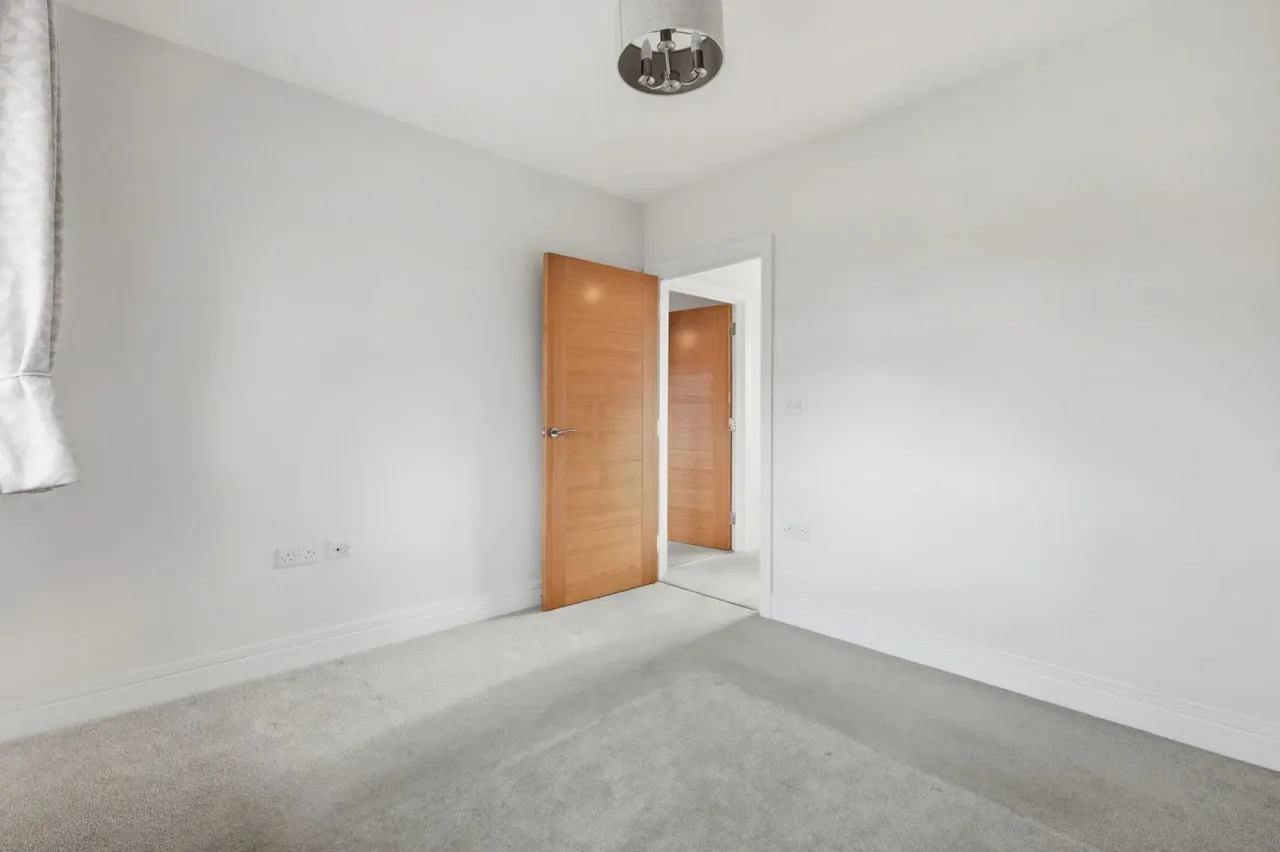 Consort Drive, Leatherhead, Surrey, K..., photo 21